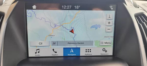 Ford Kuga 2,0TDCi 132kW DSG 4×4 Vignale - foto 26