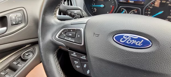 Ford Kuga 2,0TDCi 132kW DSG 4×4 Vignale - foto 32
