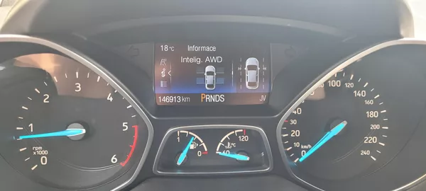 Ford Kuga 2,0TDCi 132kW DSG 4×4 Vignale - foto 38