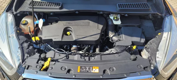 Ford Kuga 2,0TDCi 132kW DSG 4×4 Vignale - foto 50