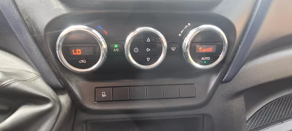 Iveco Daily 2,3TDi 100kW Diesel Automatik - foto 21