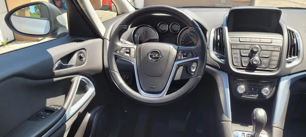 Opel Zafira 1,4i 103kW benzín Automat - foto 18