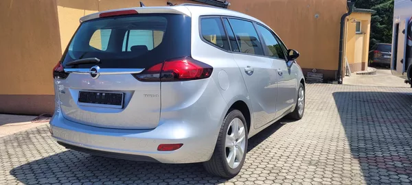 Opel Zafira 1,4i 103kW benzín Automat - foto 5