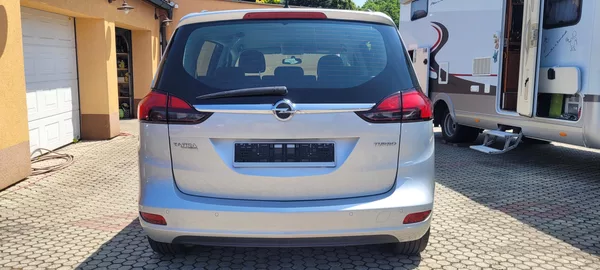Opel Zafira 1,4i 103kW benzín Automat - foto 6