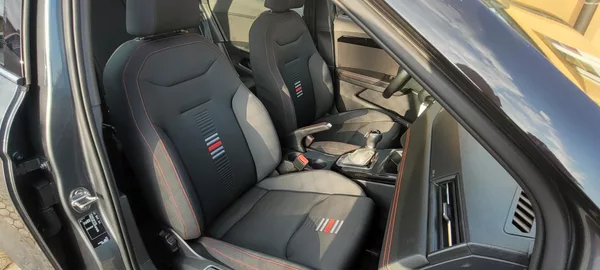 Seat Arona FR 1,5TSi 110kW benzín - foto 14