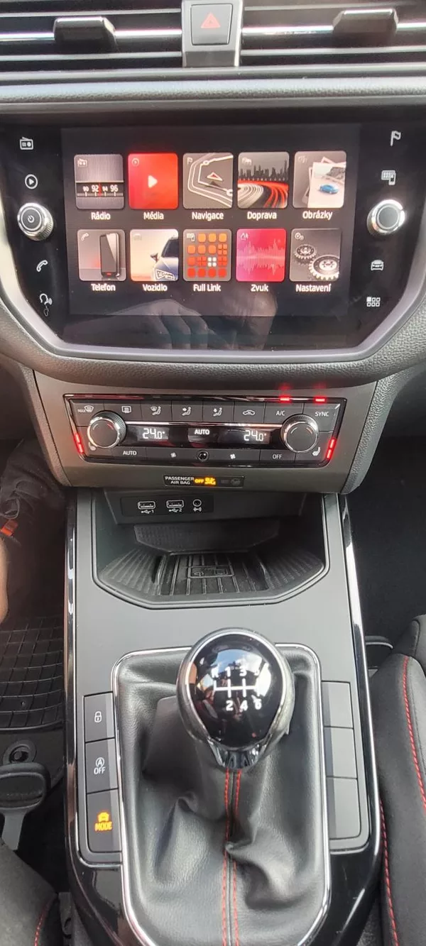 Seat Arona FR 1,5TSi 110kW benzín - foto 29