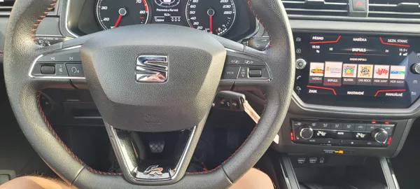 Seat Arona FR 1,5TSi 110kW benzín - foto 36