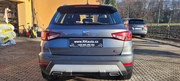 Seat Arona FR 1,5TSi 110kW benzín - foto 8