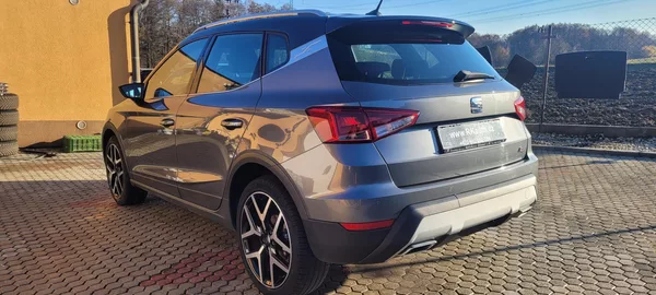 Seat Arona FR 1,5TSi 110kW benzín - foto 9