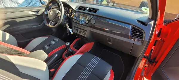 Škoda Fabia 3 Monte Carlo 1,2TSi 66kW - foto 17