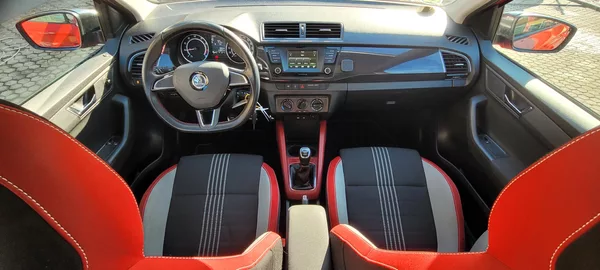 Škoda Fabia 3 Monte Carlo 1,2TSi 66kW - foto 20