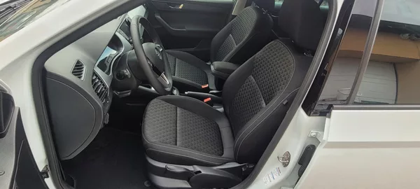 Škoda Fabia 3 1,2TSi 66kW benzín Drive - foto 10