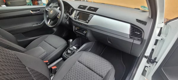 Škoda Fabia 3 1,2TSi 66kW benzín Drive - foto 15