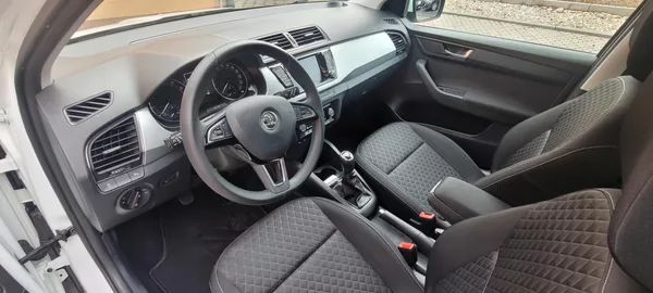 Škoda Fabia 3 1,2TSi 66kW benzín Drive - foto 16