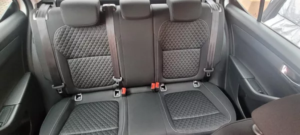 Škoda Fabia 3 1,2TSi 66kW benzín Drive - foto 17