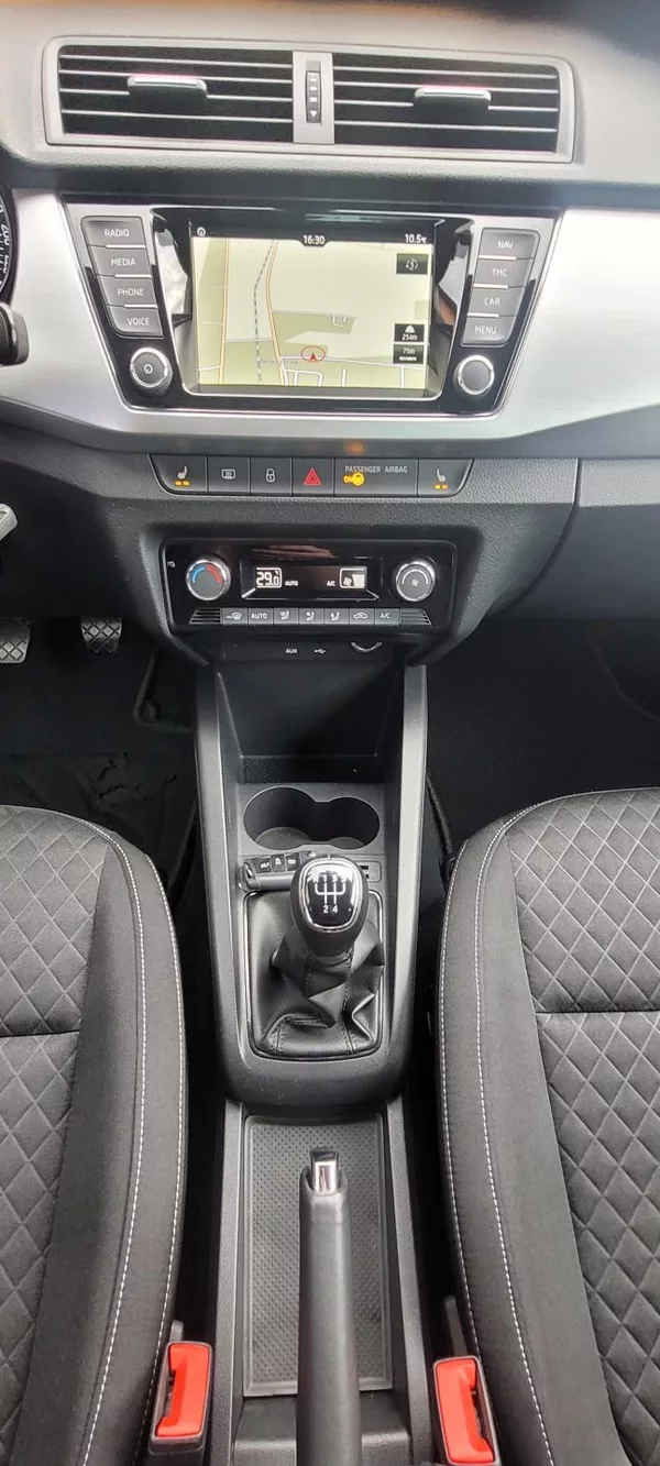 Škoda Fabia 3 1,2TSi 66kW benzín Drive - foto 19