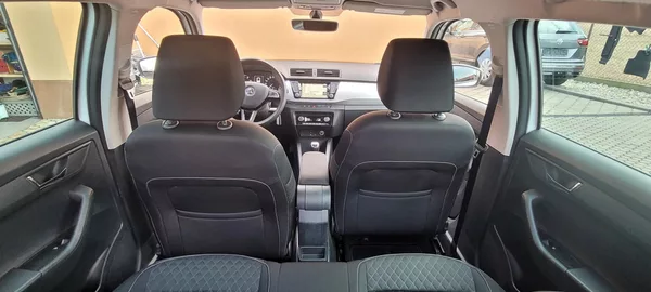 Škoda Fabia 3 1,2TSi 66kW benzín Drive - foto 38