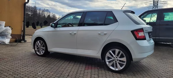 Škoda Fabia 3 1,2TSi 66kW benzín Drive - foto 8