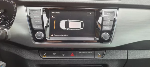 Škoda Fabia 3 1,2 TSi 81kW benzín „JoY“ - foto 28
