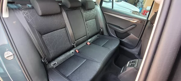 Škoda Octavia 2,0TDi 110kW DSG 4×4 „CLEVER“ - foto 12