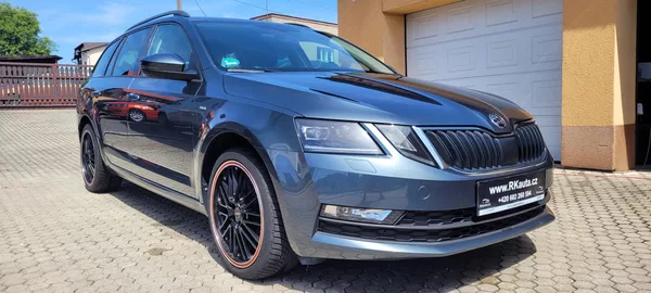 Škoda Octavia 2,0TDi 110kW DSG 4×4 „CLEVER“ - foto 3