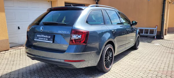 Škoda Octavia 2,0TDi 110kW DSG 4×4 „CLEVER“ - foto 5