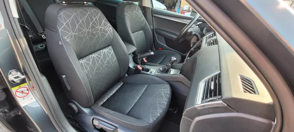 Škoda Octavia 2,0TDi 110kW DSG 4×4 „CLEVER“ - foto 9