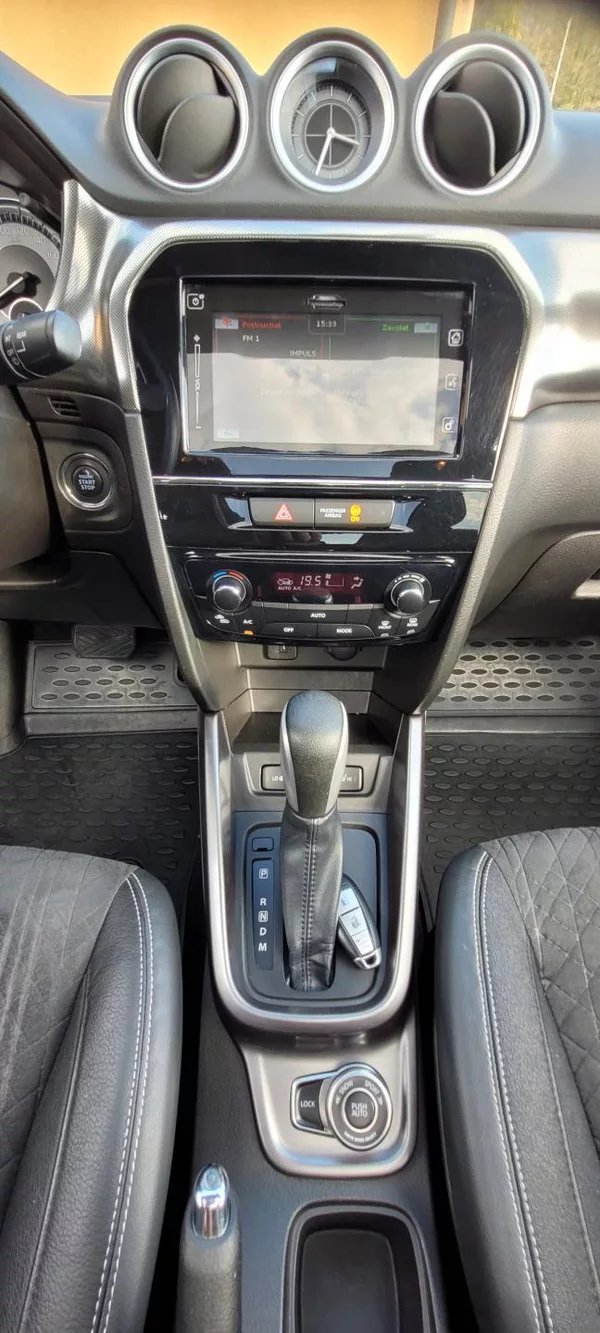 Suzuki Vitara 1,4 103kW DSG 4×4 BoosterJet - foto 20