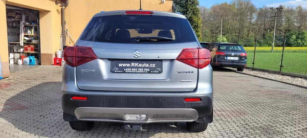 Suzuki Vitara 1,4 103kW DSG 4×4 BoosterJet - foto 6