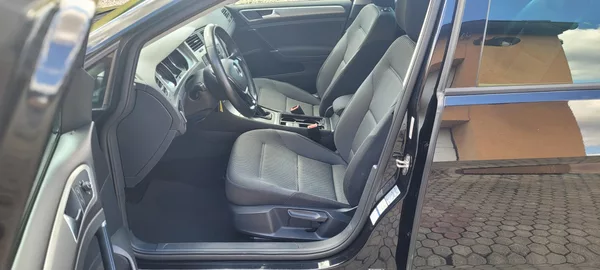 Volkswagen Golf 1,2TSi 77kW benzín DSG Comfort - foto 10