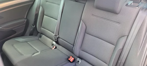 Volkswagen Golf 1,2TSi 77kW benzín DSG Comfort - foto 11