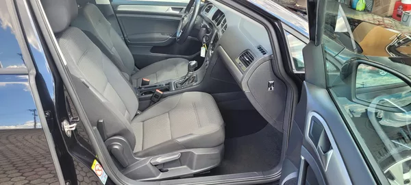 Volkswagen Golf 1,2TSi 77kW benzín DSG Comfort - foto 14
