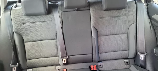 Volkswagen Golf 1,2TSi 77kW benzín DSG Comfort - foto 16