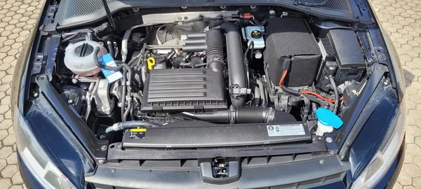 Volkswagen Golf 1,2TSi 77kW benzín DSG Comfort - foto 37