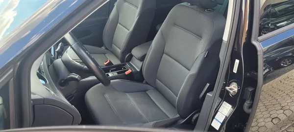 Volkswagen Golf 1,2TSi 77kW benzín DSG Comfort - foto 9