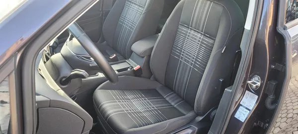 Volkswagen Golf 7 1,2 TSi 81kW benzín Lounge - foto 10