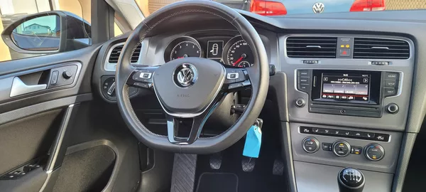 Volkswagen Golf 7 1,2 TSi 81kW benzín Lounge - foto 21