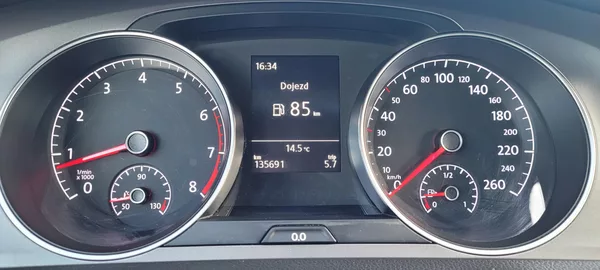 Volkswagen Golf 7 1,2 TSi 81kW benzín Lounge - foto 23
