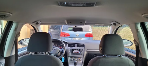 Volkswagen Golf 7 1,2 TSi 81kW benzín Lounge - foto 33