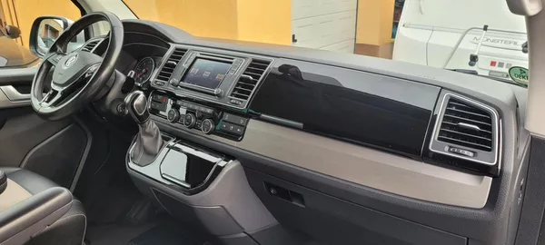 Volkswagen Multivan T6 2,0TDi 150kW DSG 4×4 7.mist - foto 24