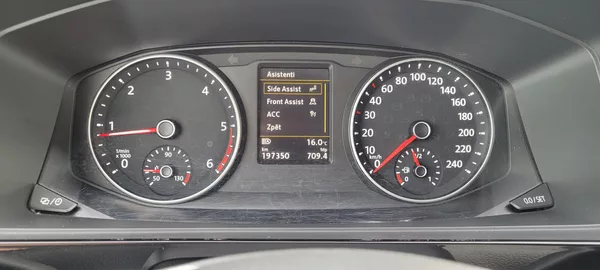 Volkswagen Multivan T6 2,0TDi 150kW DSG 4×4 7.mist - foto 27