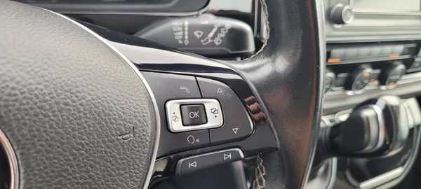 Volkswagen Multivan T6 2,0TDi 150kW DSG 4×4 7.mist - foto 33