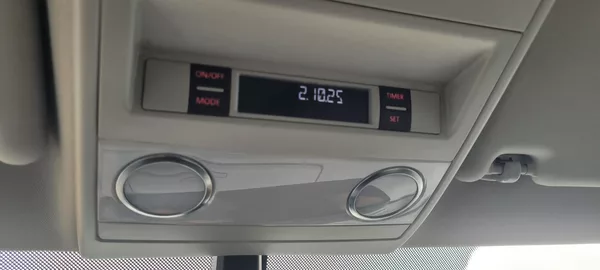 Volkswagen Multivan T6 2,0TDi 150kW DSG 4×4 7.mist - foto 36