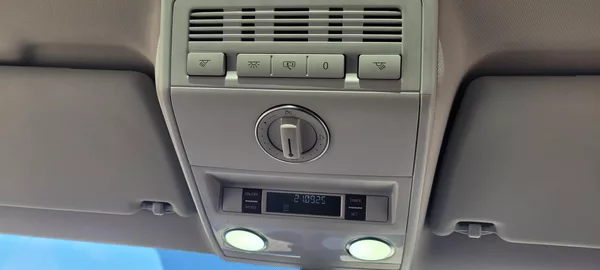 Volkswagen Multivan T6 2,0TDi 150kW DSG Highline - foto 37