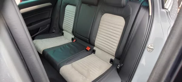 Volkswagen Passat Variant 2,0TDi 176kW DSG 4×4 - foto 10