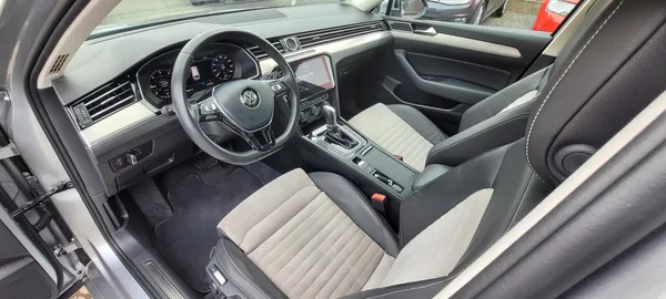 Volkswagen Passat Variant 2,0TDi 176kW DSG 4×4 - foto 18