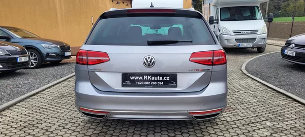 Volkswagen Passat Variant 2,0TDi 176kW DSG 4×4 - foto 5