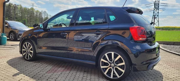 Volkswagen Polo 1,2TSi 81kW R-Line Highline - foto 8