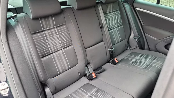 Volkswagen Tiguan 2,0TDi 110kW Lounge - foto 15