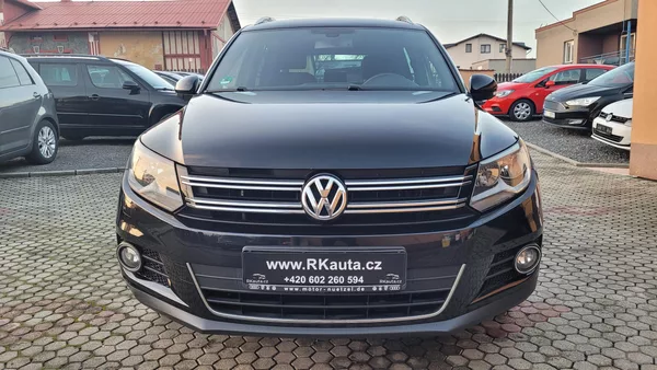 Volkswagen Tiguan 2,0TDi 110kW Lounge - foto 2